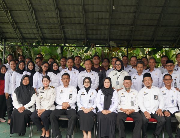 Penuh Haru, Bapas Nusakambangan Gelar Perpisahan untuk Ibu Aprilia