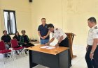 IBADAH ROHANI DAN PENYERAHAN DONASI Yayasan Fajar Teguh Berkurnia berbagi kasih pada warga binaan Lapas Gladakan